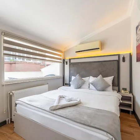 Hotel Taksim Trust