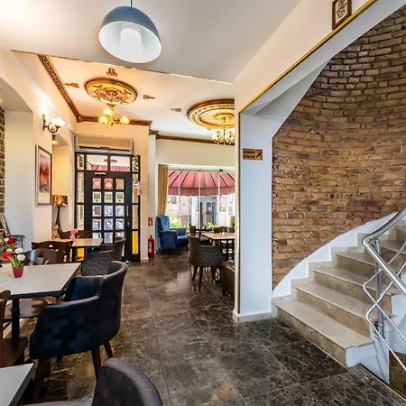 Taksim Trust * イスタンブール