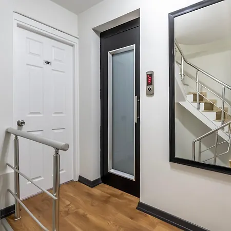 Szálloda Taksim Trust *